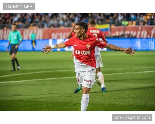 巴黎FC主场4-1爆冷大胜摩纳哥，伊科内梅开二度